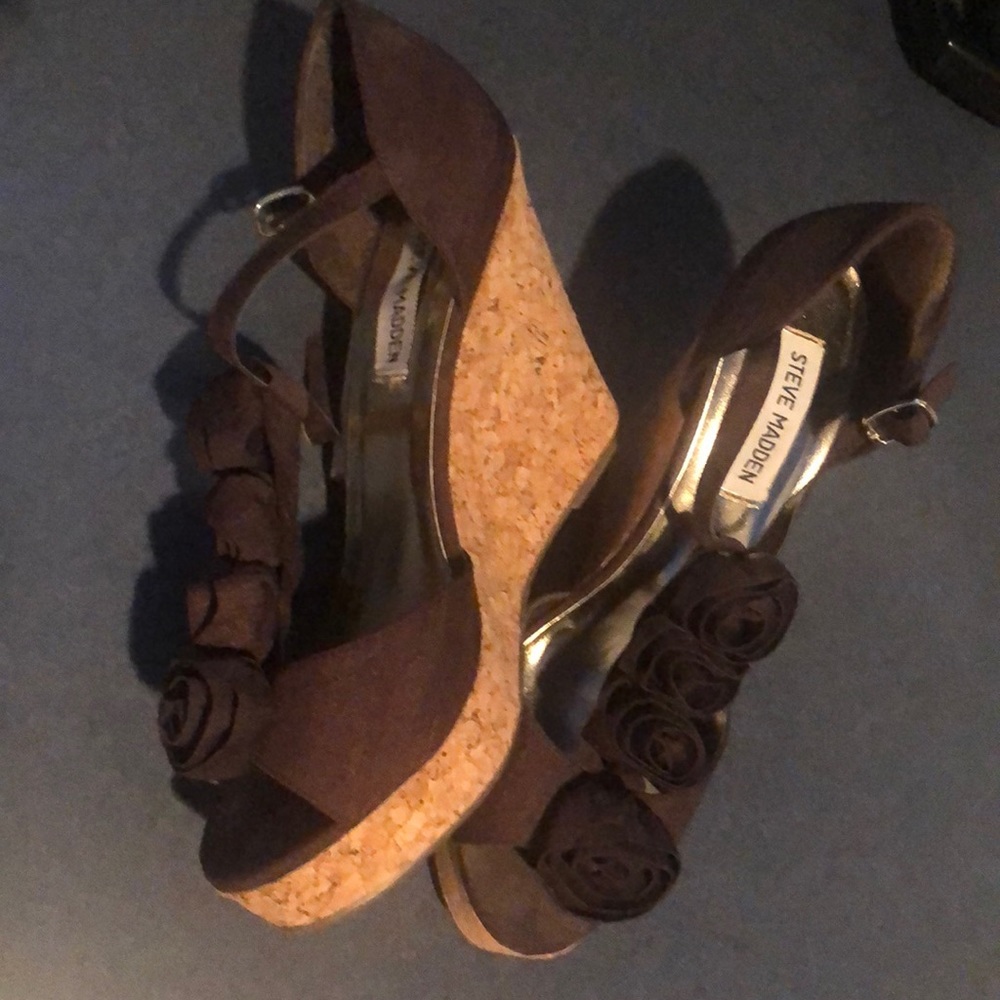 Dark brown Steve Madden platform cork wedges